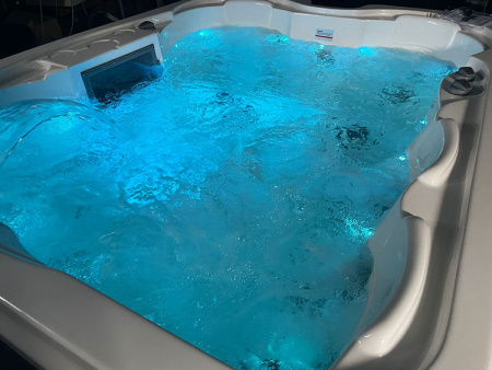 Гидромассажный спа-бассейн JNJ Spas Elegant Vegas SPA-355 / Выставочный образец